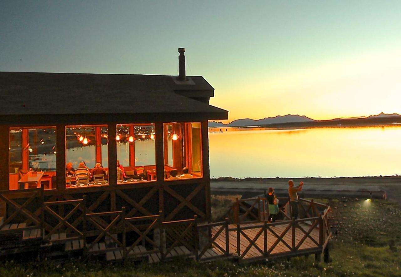Weskar Lodge Hotel Puerto Natales Exterior photo