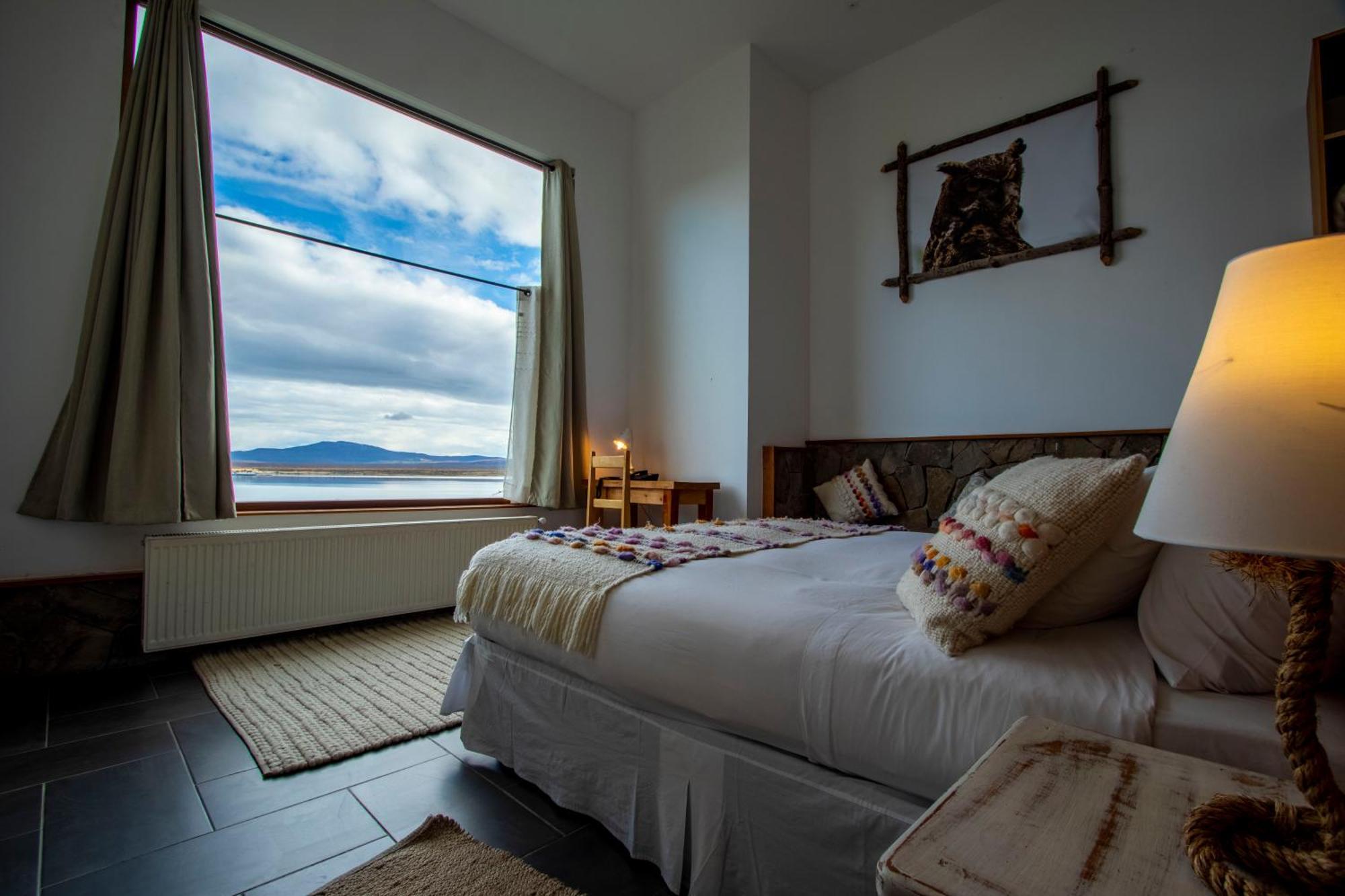 Weskar Lodge Hotel Puerto Natales Exterior photo