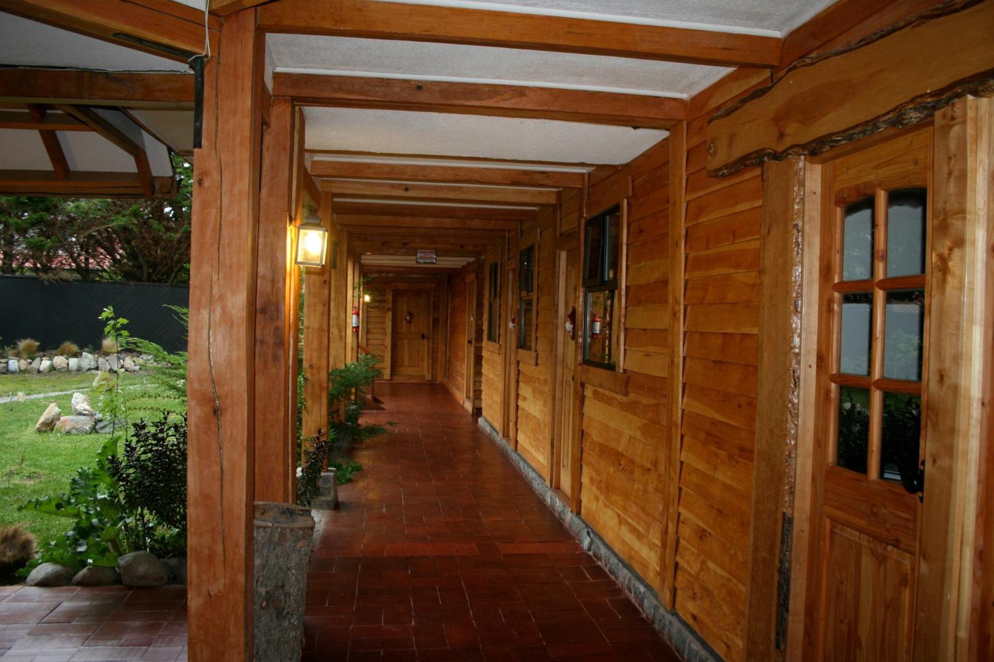 Weskar Lodge Hotel Puerto Natales Exterior photo