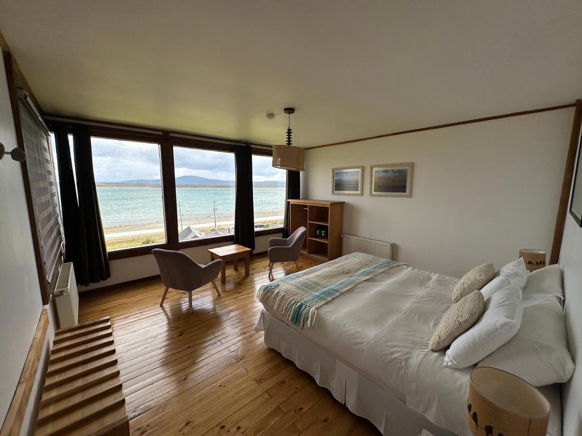 Weskar Lodge Hotel Puerto Natales Exterior photo